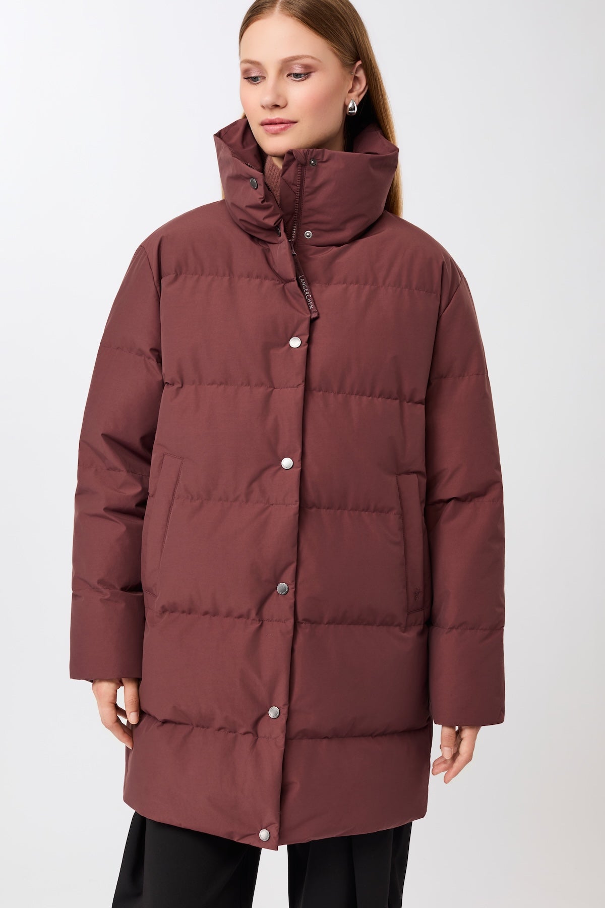 langerchen-jacke-mit-stehkragen-aus-eco-daune-burgundy image 1