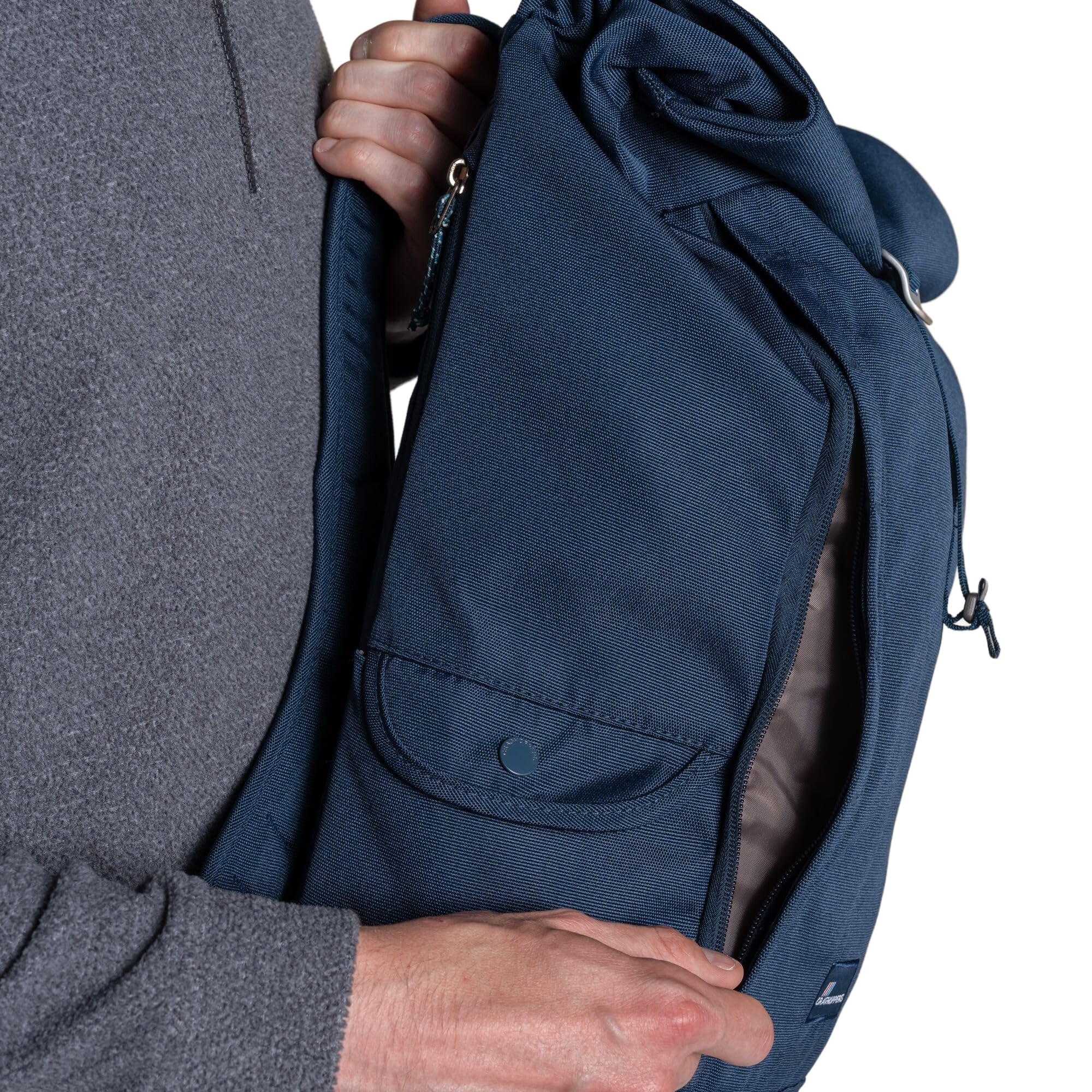 craghoppers-kiwi-ii-classic-rolltop-rucksack-20l image 4