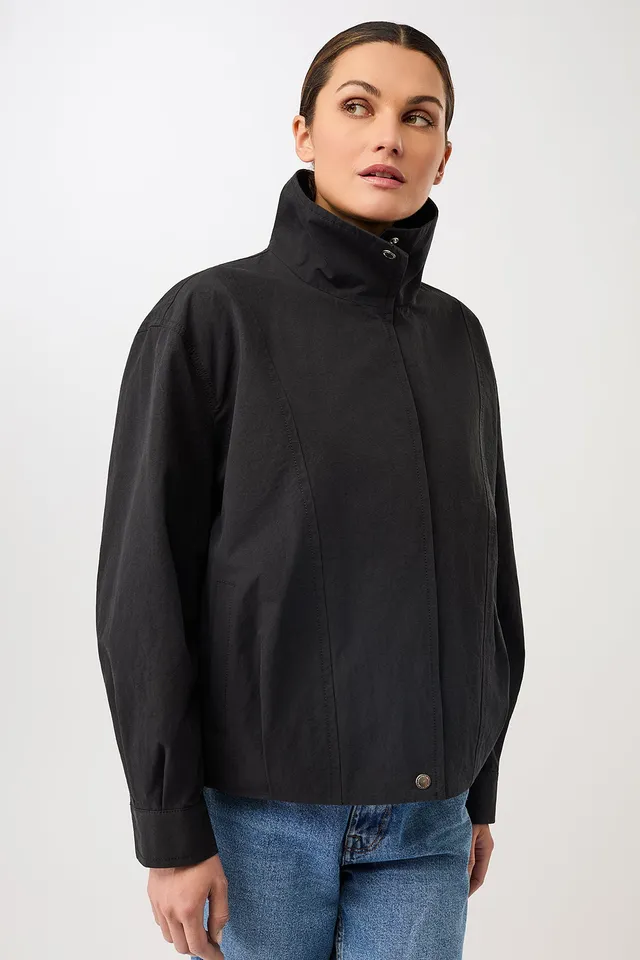 langerchen-bomberjacke-kellerfalte-black image 1