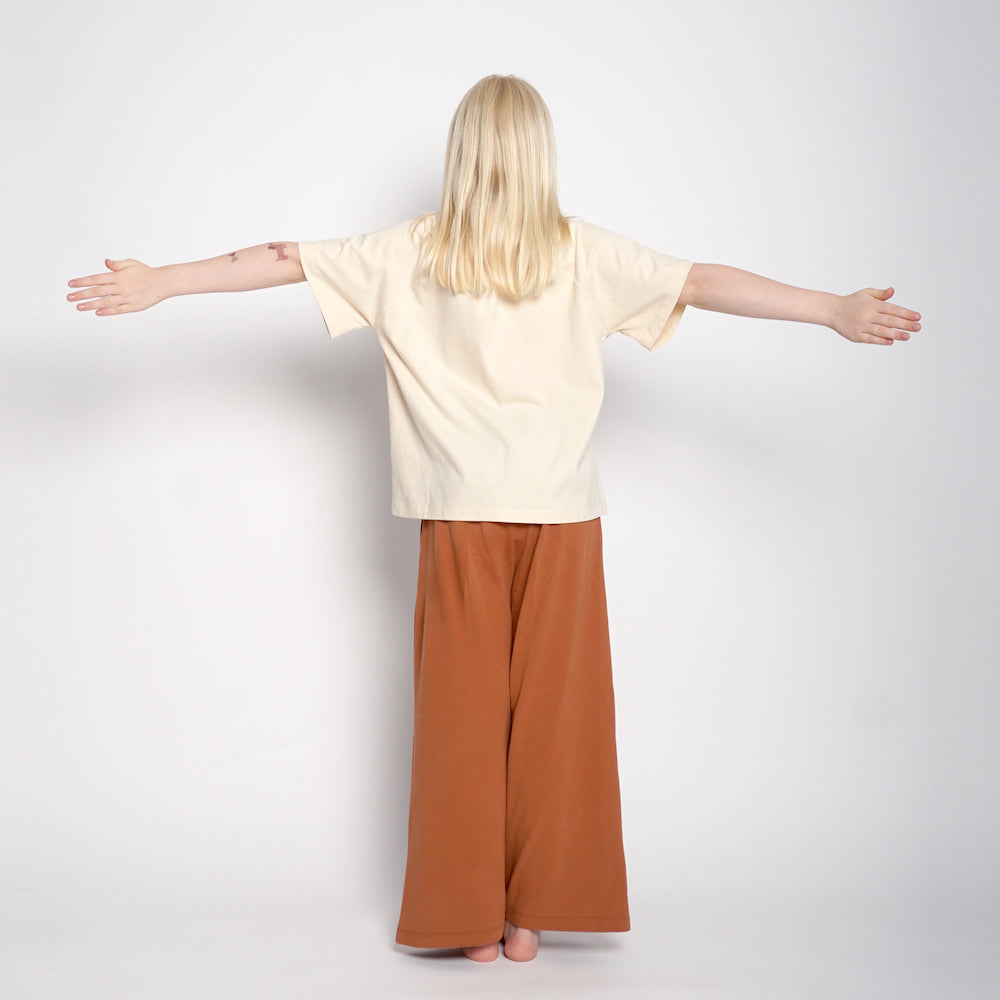 or-basics-wide-leg-pants-caramel-cookie-kinderhose-weites-bein image 3