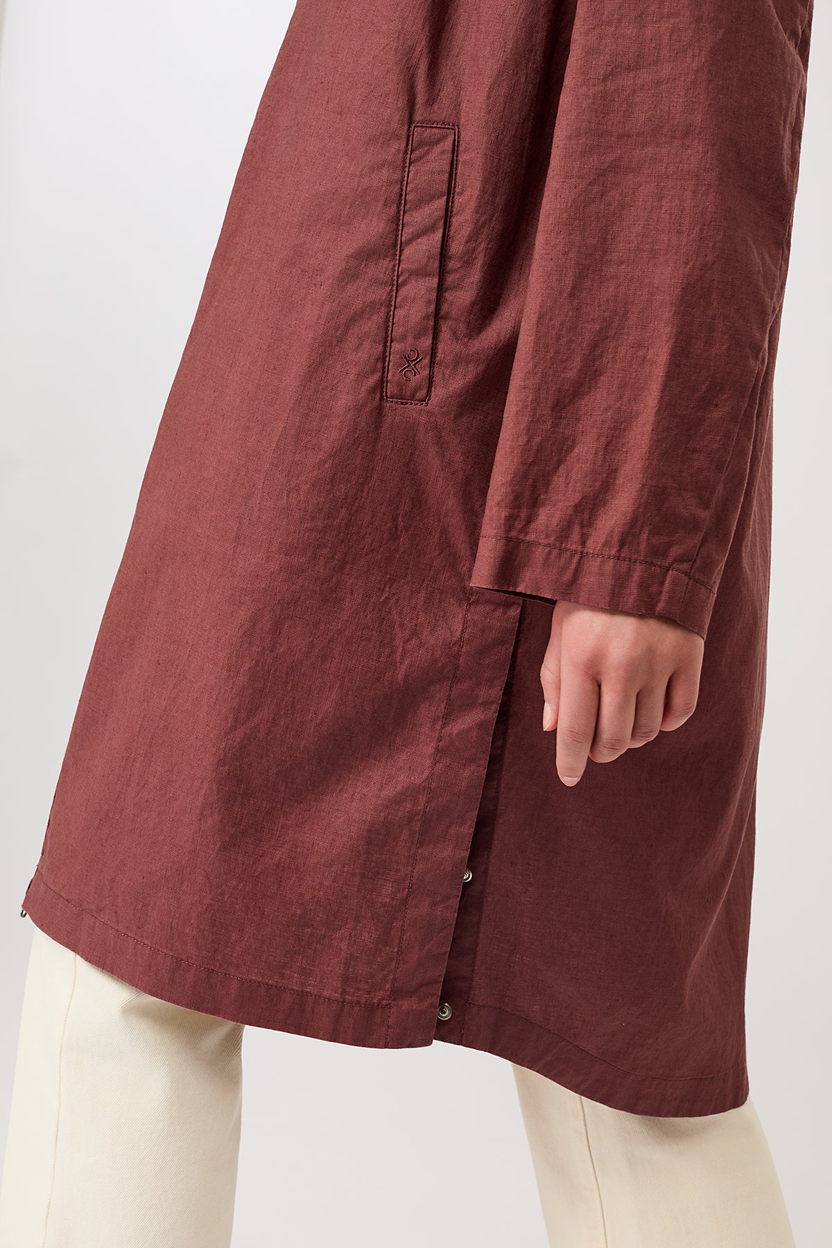 langerchen-langer-parka-mit-druckkn-pfen-rubywood-leinen image 4