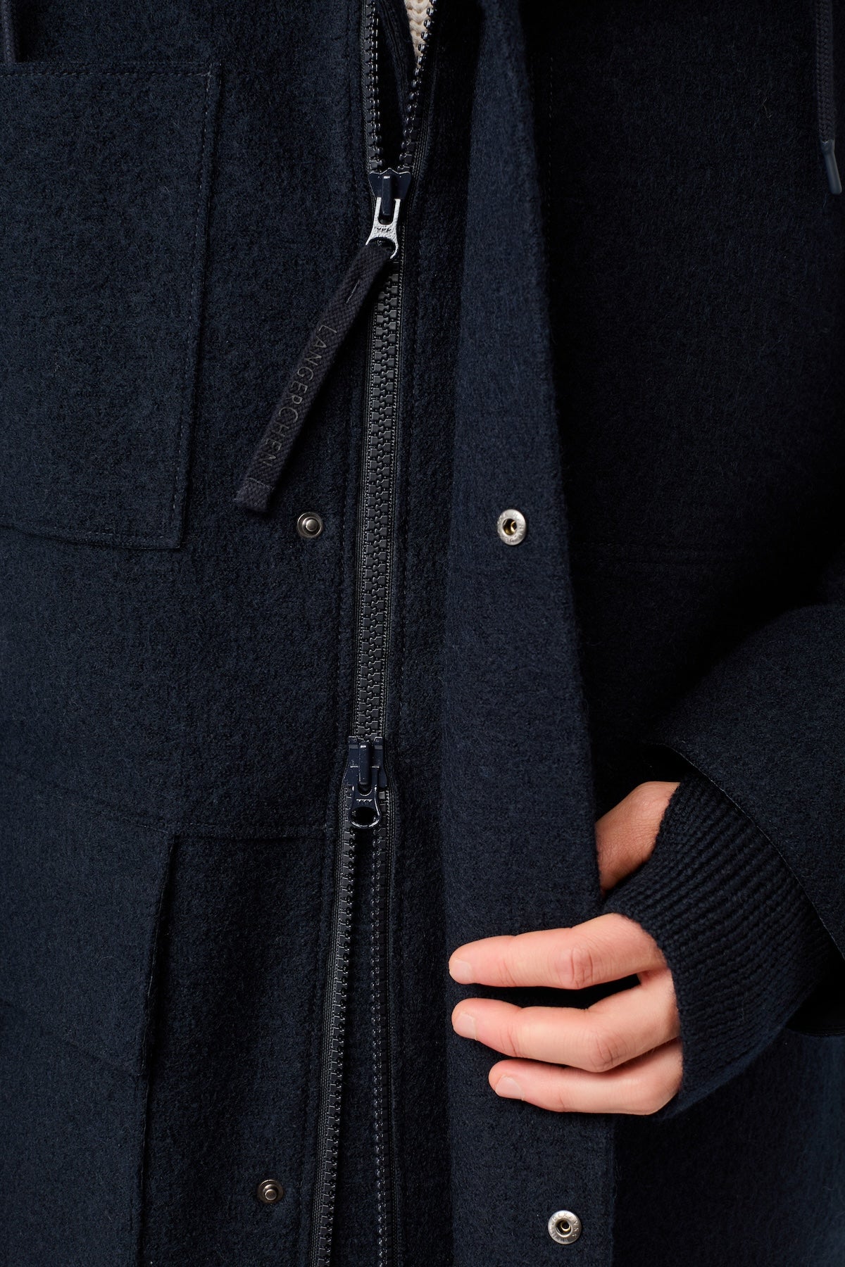 langerchen-parka-aus-techno-felt-mit-gro-en-taschen-navy image 7