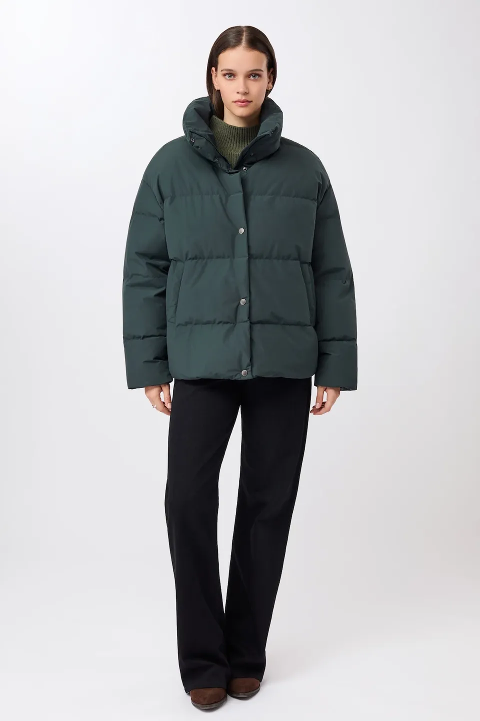 langerchen-gesteppte-jacke-aus-eco-daune-mit-stehkragen-kurze-jacke-in-fir image 1